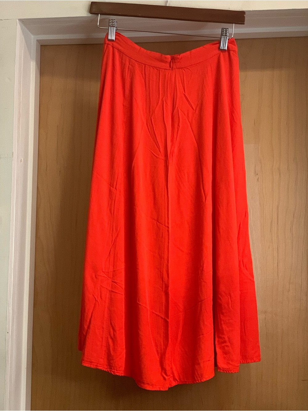 BB Dakota Bold RedOrange MIDI Skirt Size-4 Resort Chic - Picture 4 of 4